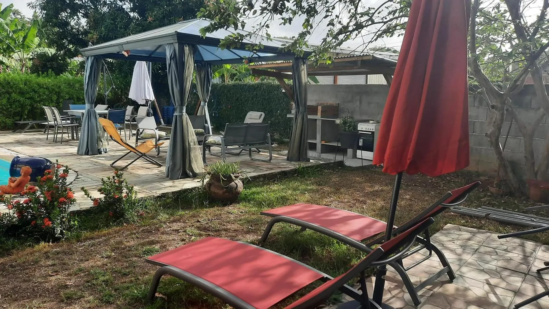 Appartement Charmant A Ducos 42M² Avec Piscine Partagee Martinique